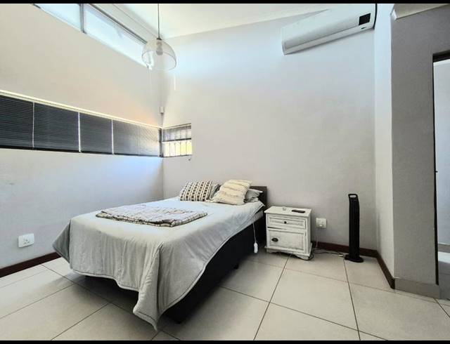 1 BEDROOM APARTMENT FOR SALE IN MENLO PARK